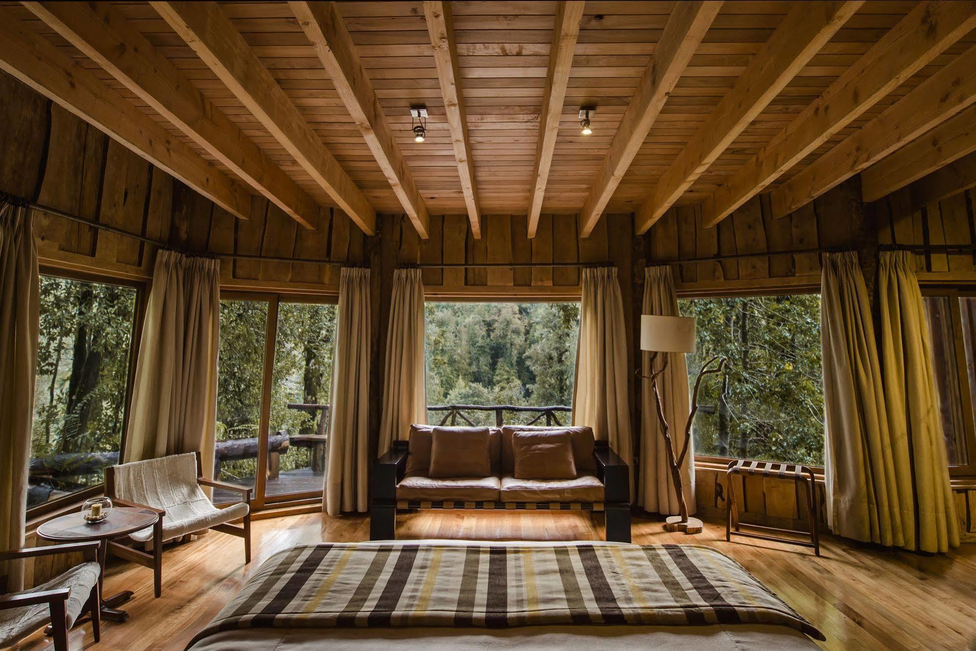 Huilo Huilo Nawelpi Lodge Puerto Fuy Eksteriør billede